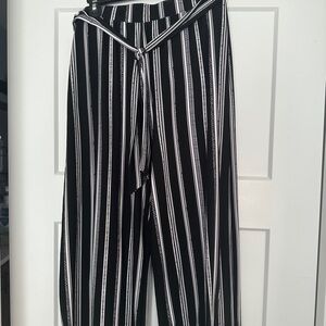 BOBBIE BROOKS Black and White Striped Pants-Size M